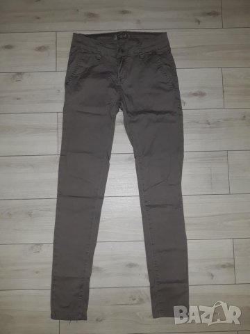 Бежов ластичен панталон за момиче марка Shen Qi