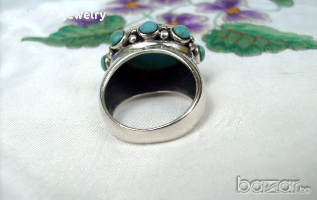 Прекрасен Овален Сребърен Пръстен с Естествени Тюркоази, снимка 8 - Пръстени - 21384212