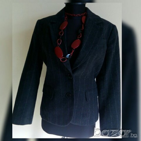 Дамско сако, снимка 2 - Сака - 19722899