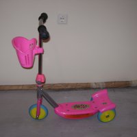 Продавам детска тротинетка с кош в много добро състояние, снимка 3 - Детски велосипеди, триколки и коли - 18820605
