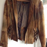 Продавам дамско яке, страхотна имитация на кожа, снимка 3 - Комплекти - 19730559