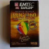 VHS-C касета BASF, снимка 1 - Камери - 15501389