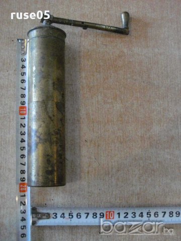 Машинка бронзова за мелене на кафе , чер пипер и др.съветска, снимка 4 - Други ценни предмети - 14099518