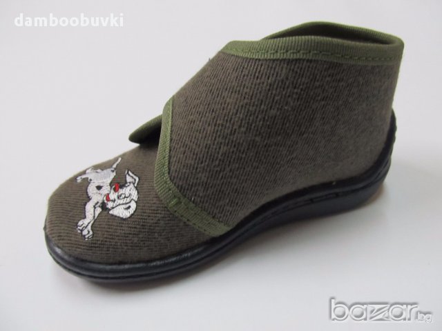Български пантофи зелено с далматинец, снимка 3 - Бебешки обувки - 17567944