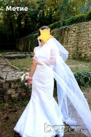 Много стилна и изискана Булчинска рокля, снимка 2 - Сватбени рокли - 20524558