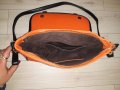 Оранжева кожена чанта с черни дръжки с къса и дълга дръжка, снимка 3