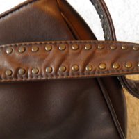 Esprit дамска чанта, снимка 4 - Чанти - 18759445