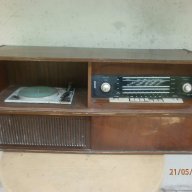 Продавам радиограмофон, снимка 1 - Антикварни и старинни предмети - 18350697