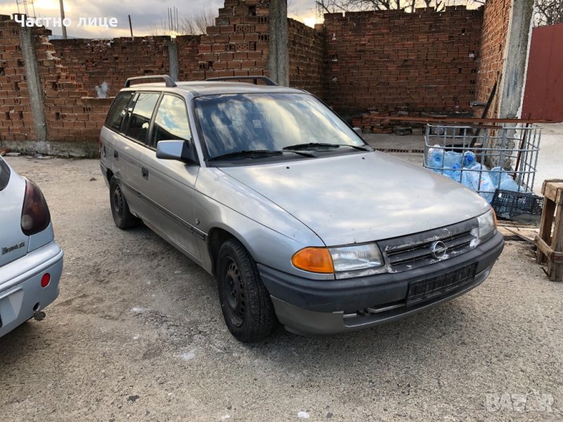 Opel Astra 1.6 i на части, снимка 1