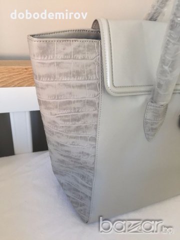 Нова кожена чанта Estee Lauder и картодържател, оригинал, снимка 5 - Чанти - 19307427