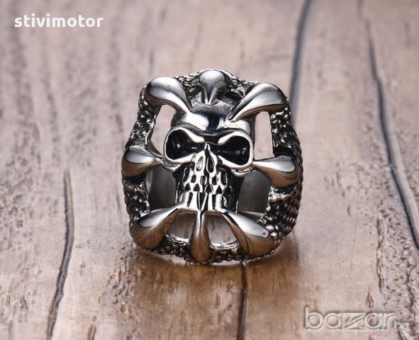пръстен стомана череп и нокти, снимка 3 - Пръстени - 17433292
