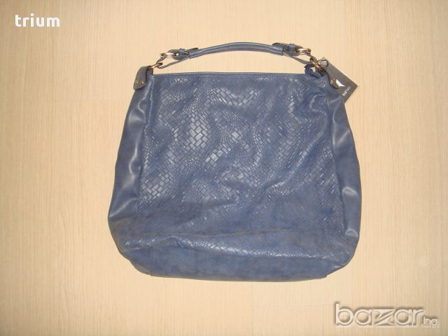 Нова дамска чанта от еко кожа, с етикет, син цвят