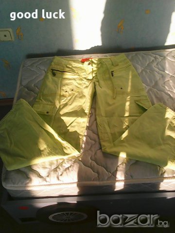 Продавам жълт спортен панталон за 5лв., снимка 1 - Панталони - 16477937