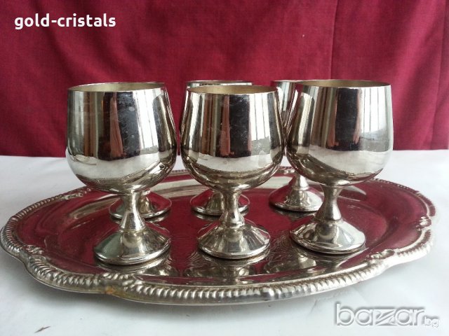 Посребрени чашки за ракия с поднос, снимка 4 - Антикварни и старинни предмети - 20696631