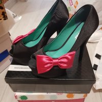 сатенени обувки Tendenz, снимка 1 - Дамски обувки на ток - 25712675