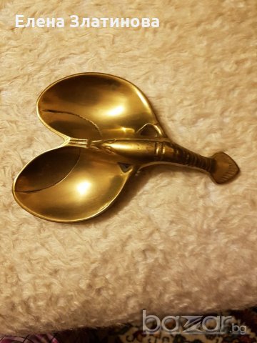 Месингов пепелник