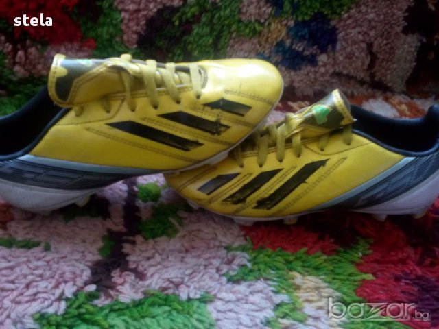 Бутонки адидас 34 номер, снимка 2 - Детски маратонки - 17904773