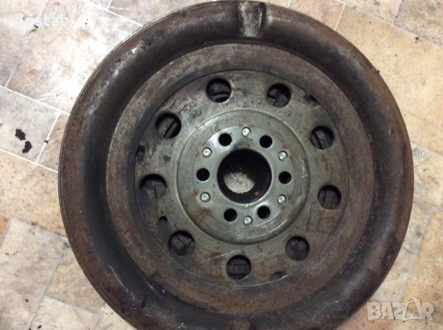 Демпферен маховик за ауди 1.8 турбо, снимка 2 - Части - 24380867