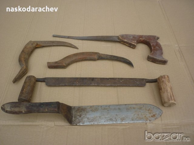 Старинни инструменти: трион, стъргало, цигански поялник, чукче, керпеден, ножици, снимка 3 - Антикварни и старинни предмети - 20704392