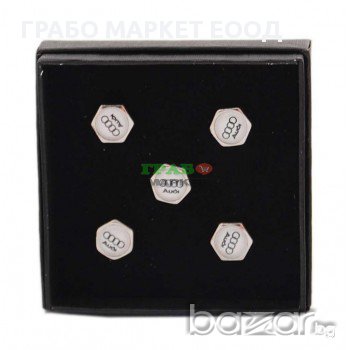 Комплект от 5бр. капачки за автомобилни вентили - Audi., снимка 1