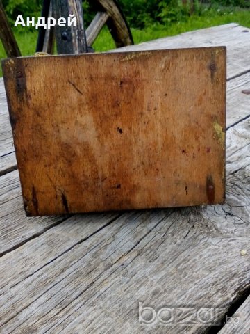 Старинна кутия, снимка 6 - Антикварни и старинни предмети - 18340770