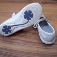 Clarks - бели обувки UK 10 1/3, снимка 5 - Детски маратонки - 22958683