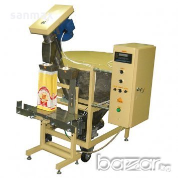 Пълначна машина за дозиране на брашно в готови хартиени пликове, снимка 1