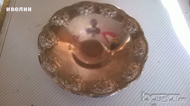 посребрена метална купа, снимка 1 - Антикварни и старинни предмети - 17151733