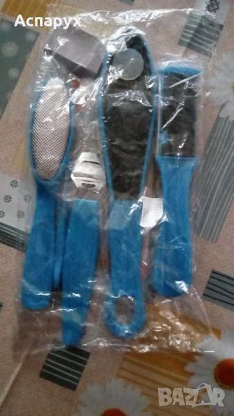 Комплект за маникюр и педикюр от 8 части, снимка 1