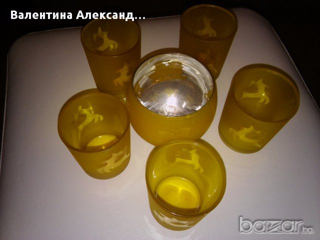 Декоративни коледни  чашки- свещници, снимка 1 - Декорация за дома - 11390572