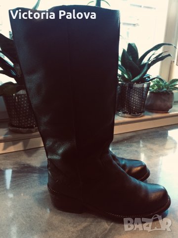 Идеални модерни ботуши VENICE