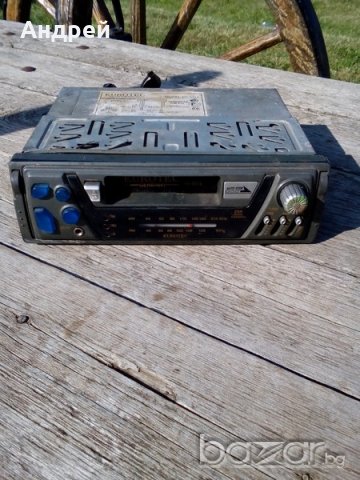 Автомобилен радиокасетофон EUROTEC, снимка 1 - Антикварни и старинни предмети - 18667656