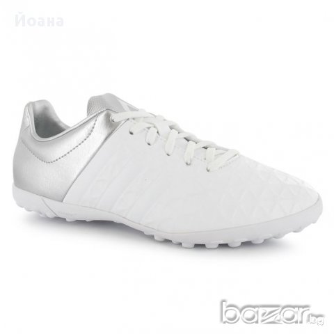 Оригинални футболни обувки, тип стоножка adidas Ace 15.4, номер 38, 08698