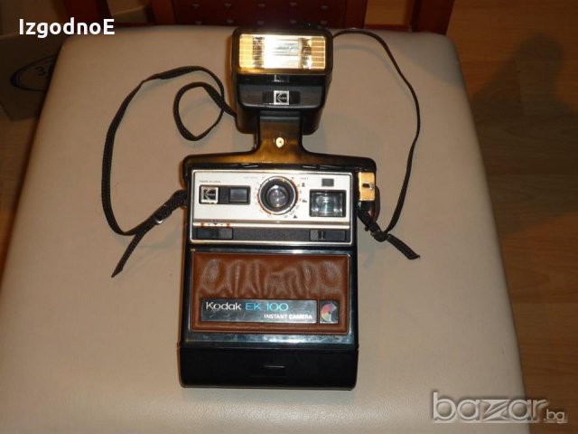 Фотоапарат Kodak ЕK100 за моментни снимки + светкавица 1978