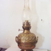 Стара лампа от месинг, снимка 1 - Антикварни и старинни предмети - 25412904