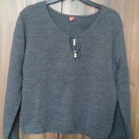 Дамски пуловер 10лв, снимка 1 - Блузи с дълъг ръкав и пуловери - 23962450