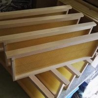 Пчелни рамки с восъчни основи, снимка 4 - За пчели - 15863291
