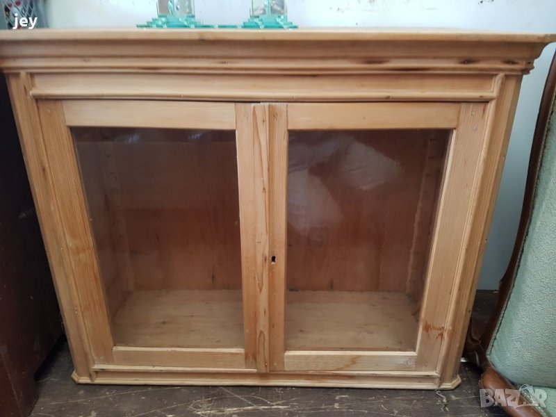 Стар шкаф витрина, снимка 1