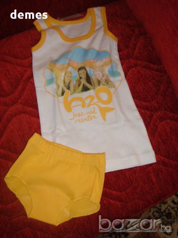          	 Детски комплект с потник и боксерки за момиче размер 98/104, нов 