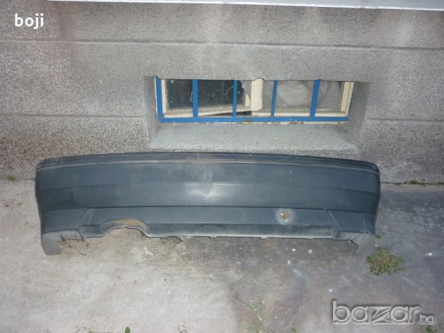 Задна броня за Фолксваген Голф 3 , снимка 2 - Части - 18662941