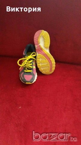 Детски маратонки Adidas, снимка 3 - Детски маратонки - 21261565
