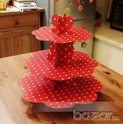 3 етажна Триетажна поставка стойка за мъфини кексчета картонена червена на бели точки