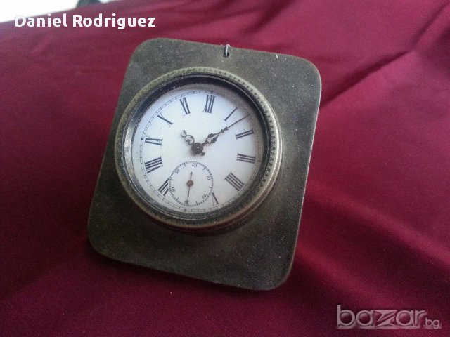 Абсолютно Рядък Стар Настолен Френски Часовник с Ключета!, снимка 1 - Антикварни и старинни предмети - 16357257