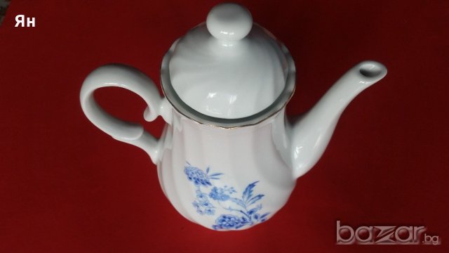 Красив Стар Ретро Чайник от Качествен Български Порцелан, снимка 2 - Антикварни и старинни предмети - 18360572