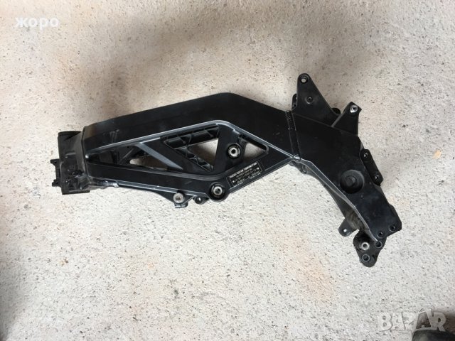 Рамка за Сузуки 650 2008год