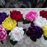 Цветя от хартия-Кълбести хризантеми, снимка 9 - Изкуствени цветя - 24676147