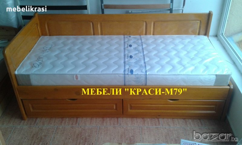Легло с чекмеджета и 2 табли-Масив в цвят., снимка 1