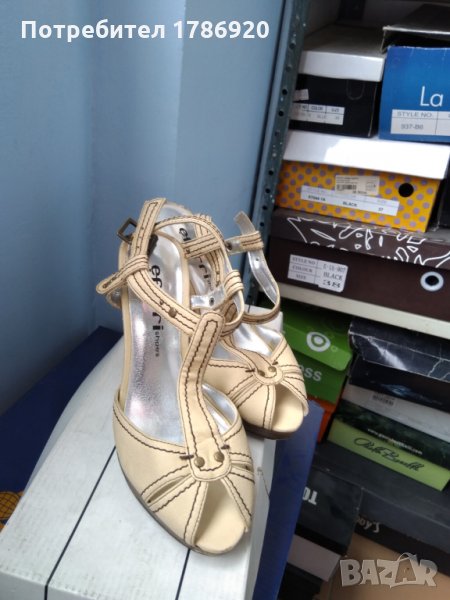 Сандали на ток, снимка 1