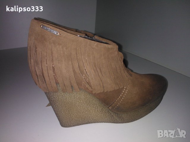 Diesel оригинални обувки, снимка 3 - Дамски боти - 24076061