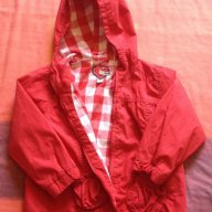 Червено яке пролет-лято-есен на Next за 3-4 г, снимка 1 - Детски якета и елеци - 11165090